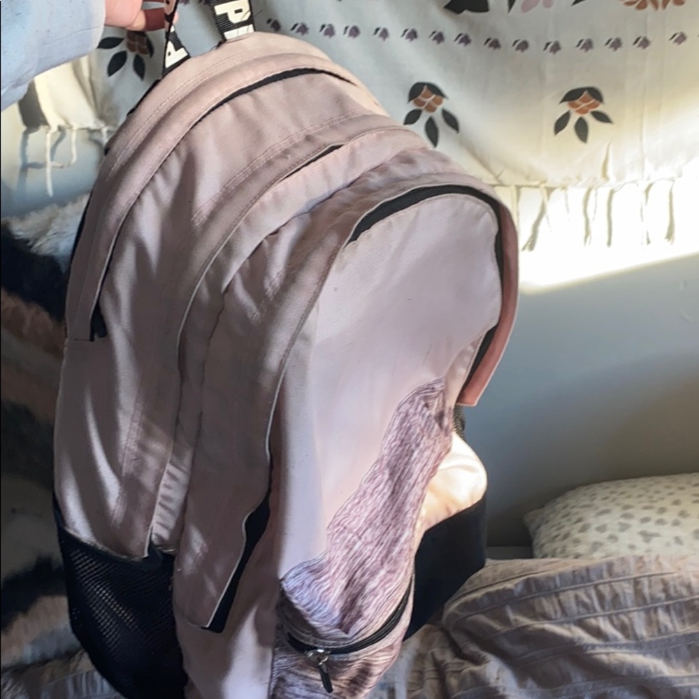 Pink backpack - Picture 4 of 4